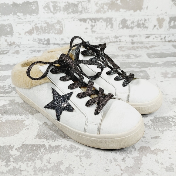 Steve Madden Women's Polaris Silver Star Sneaker in White V588 - Picture 4 of 11